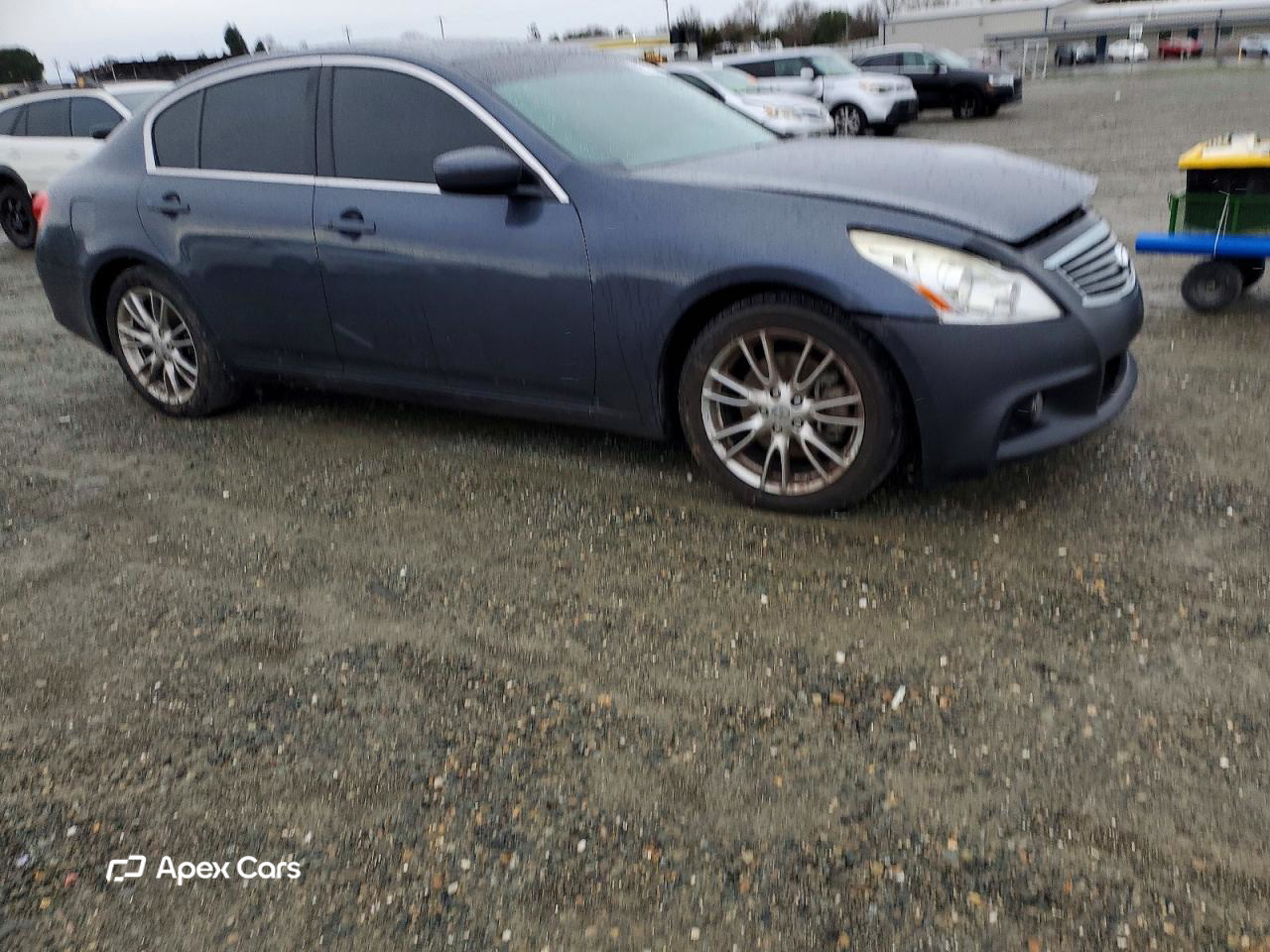 Infiniti G 2012