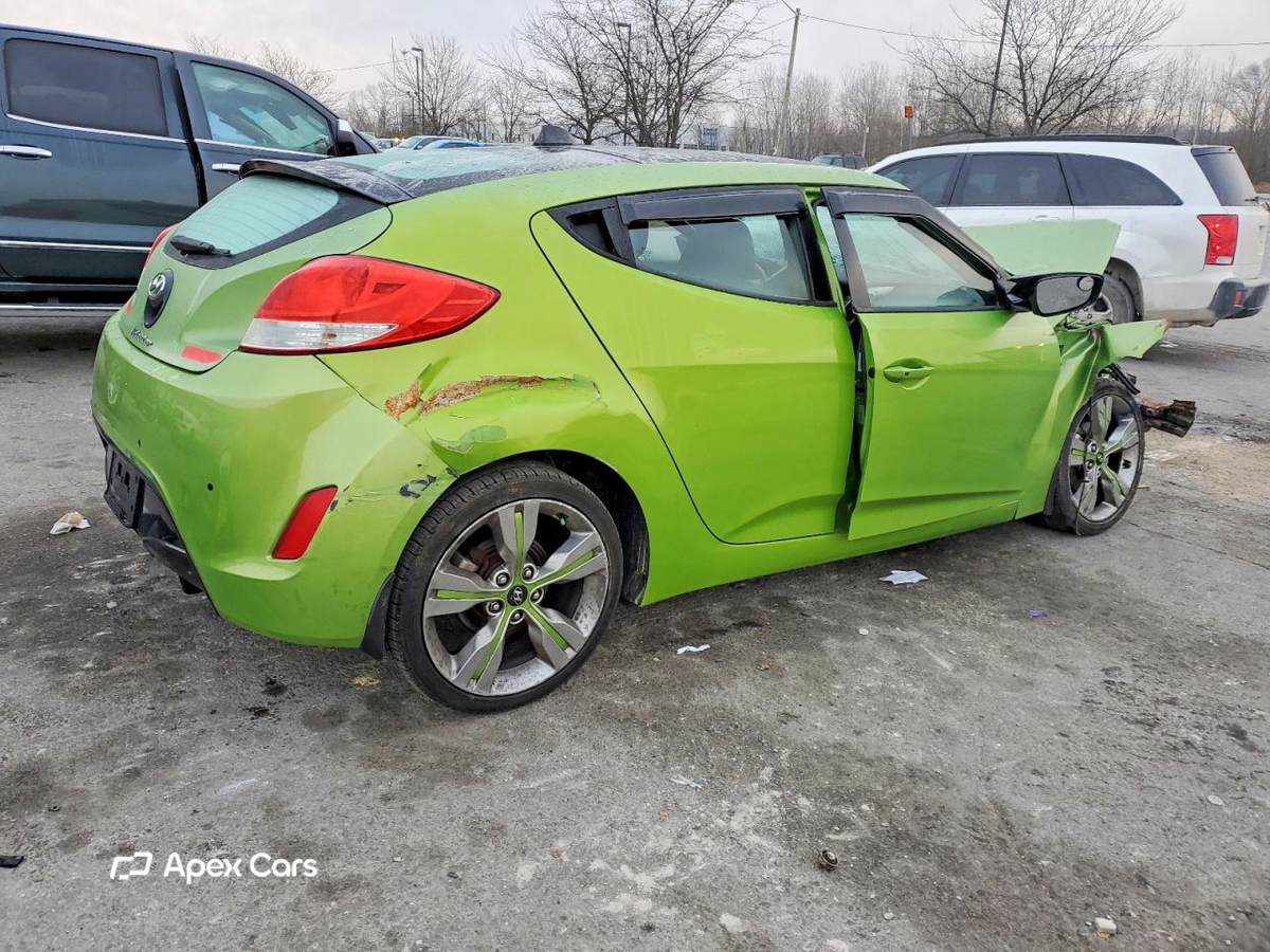 Hyundai Veloster 2012