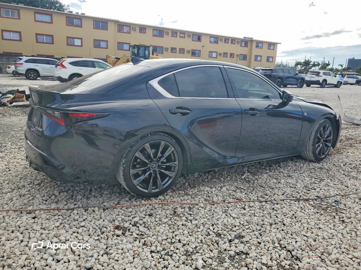 Lexus IS 2023