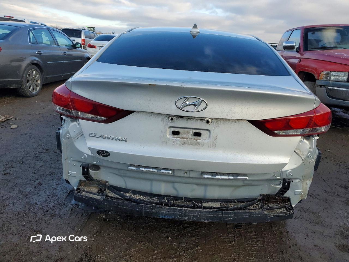 Hyundai Elantra 2017