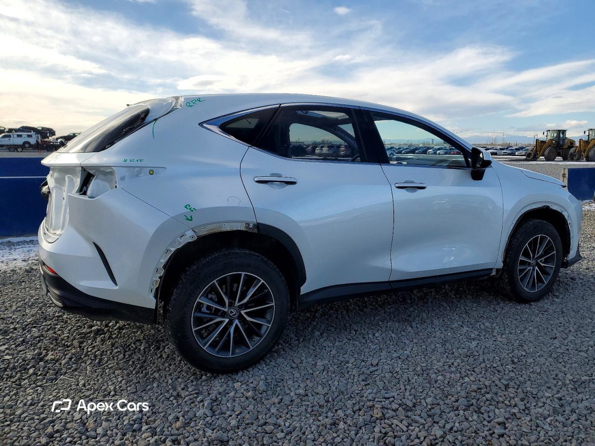 Lexus NX 2025