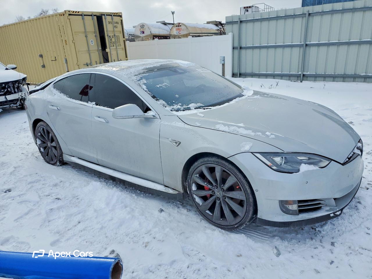 Tesla Model S 2014