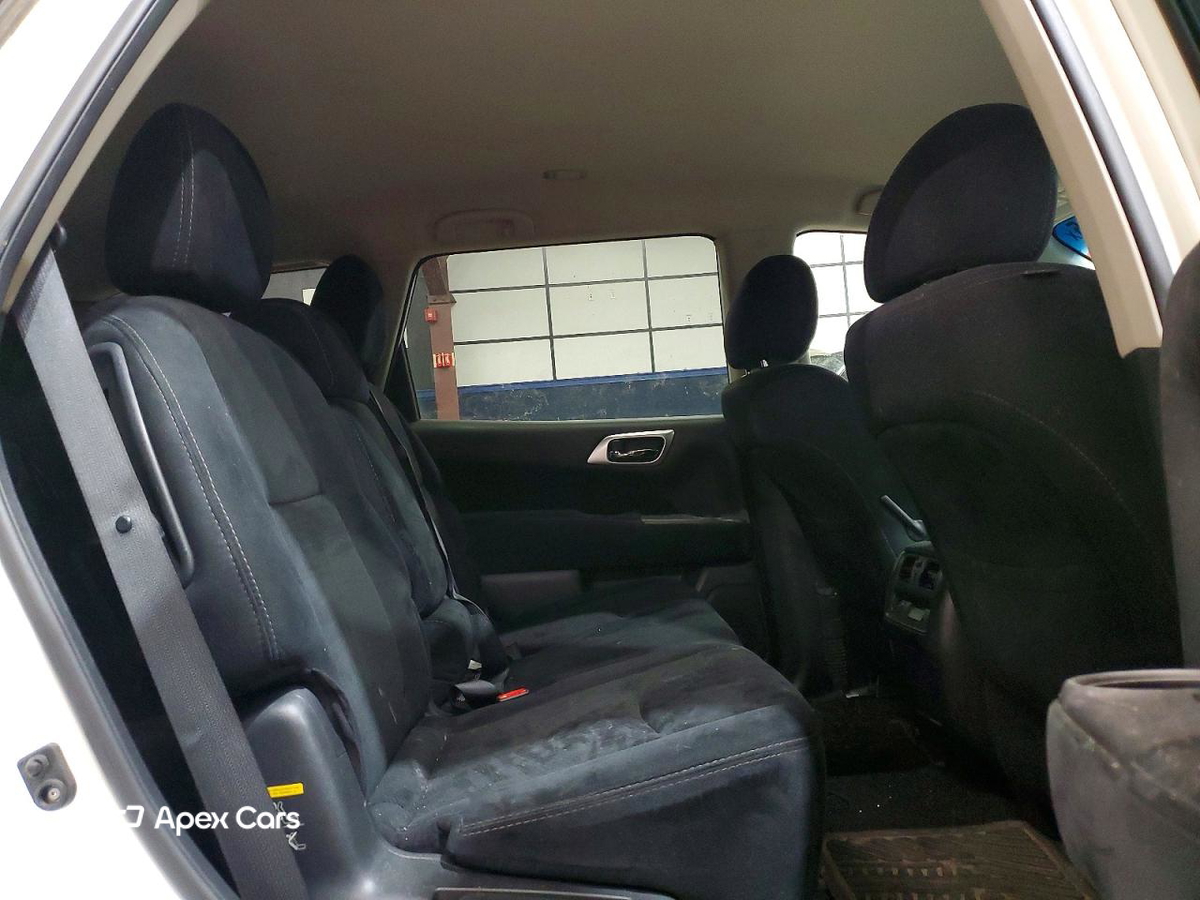 Nissan Pathfinder 2016