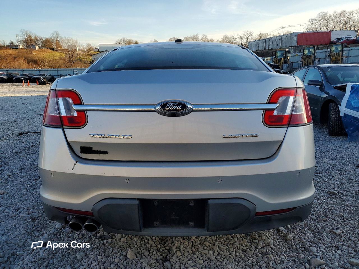 Ford Taurus 2011