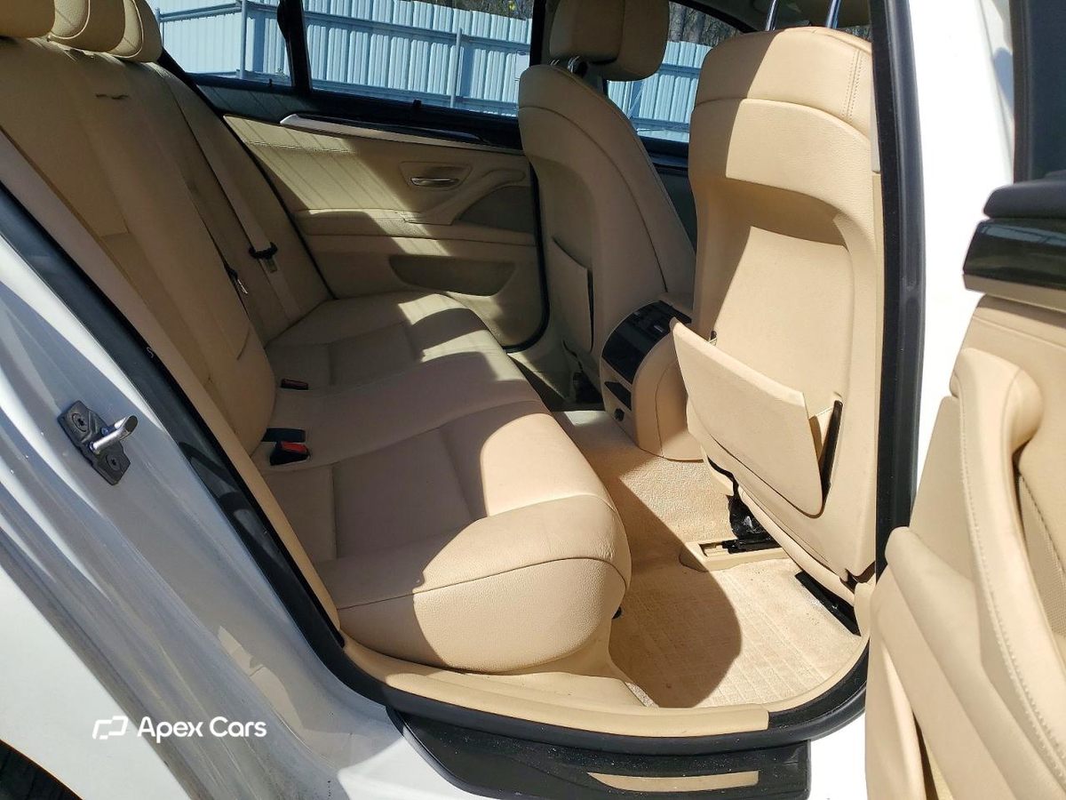 BMW Series 5 2011