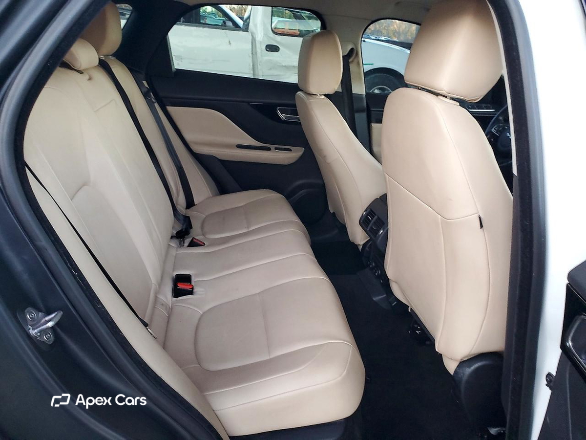 Jaguar F-Pace 2017