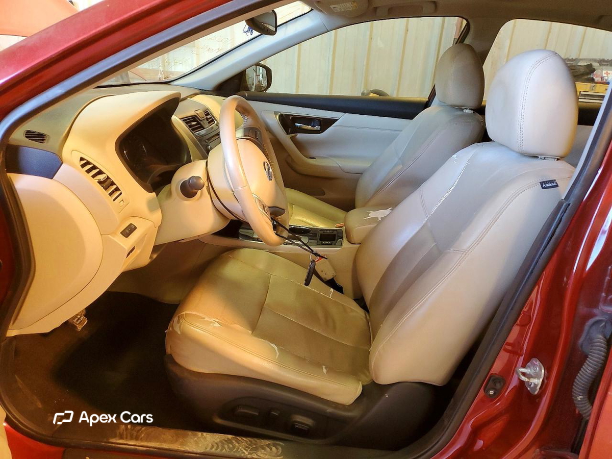 Nissan Altima 2015