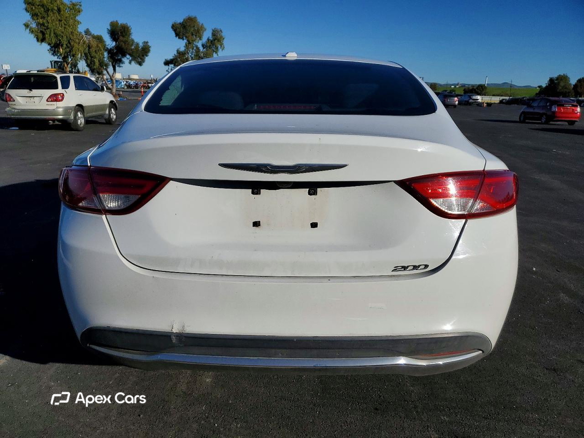 Chrysler 200 2015