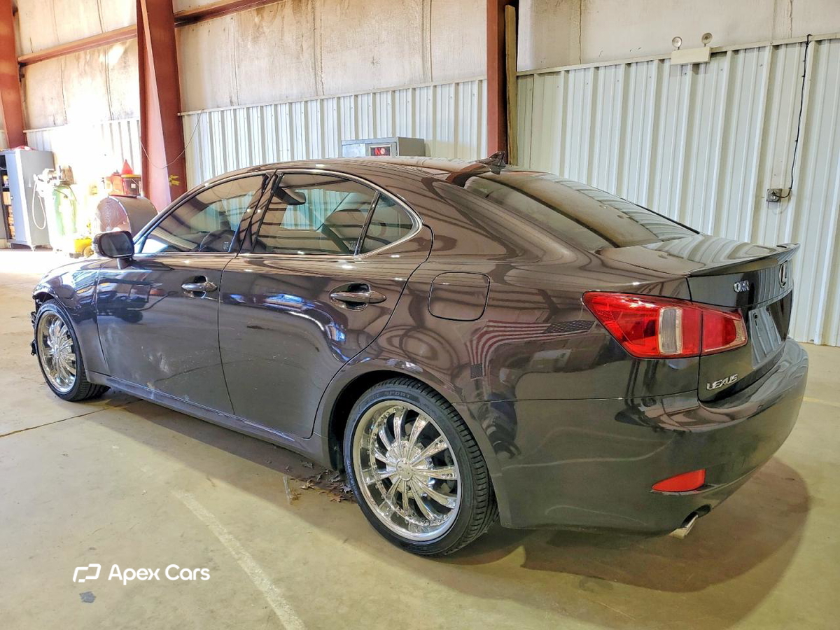 Lexus IS 2012