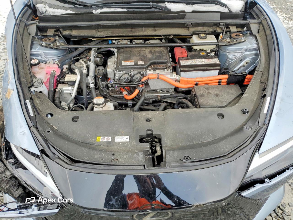 Lexus RZ 2023
