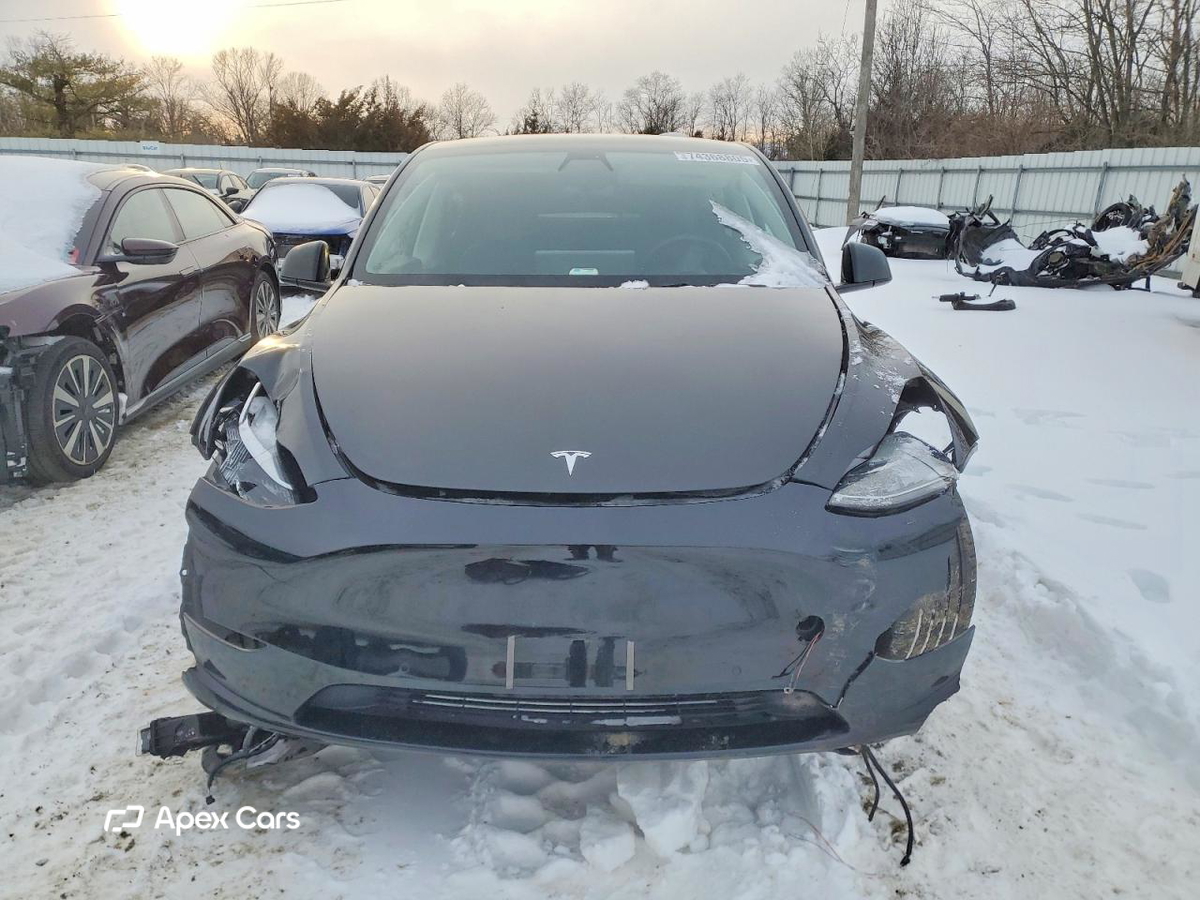 Tesla Model Y 2022