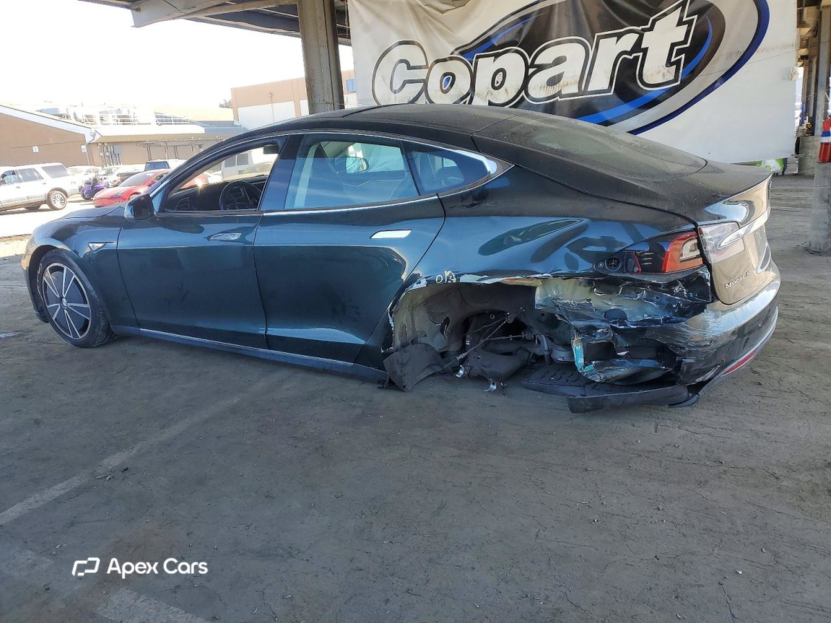 Tesla Model S 2014