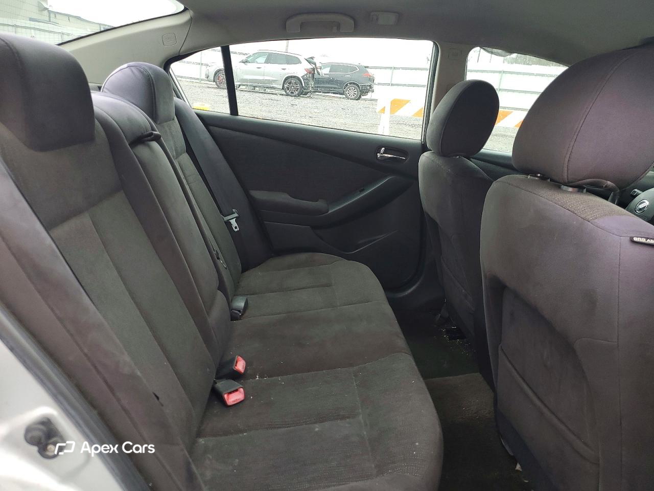 Nissan Altima 2010