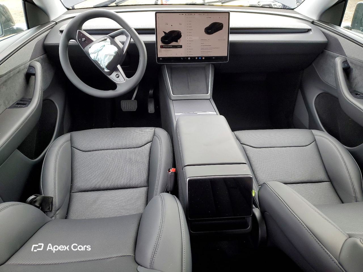 Tesla Model Y 2026