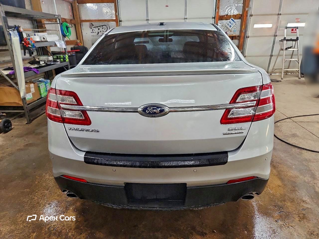 Ford Taurus 2017