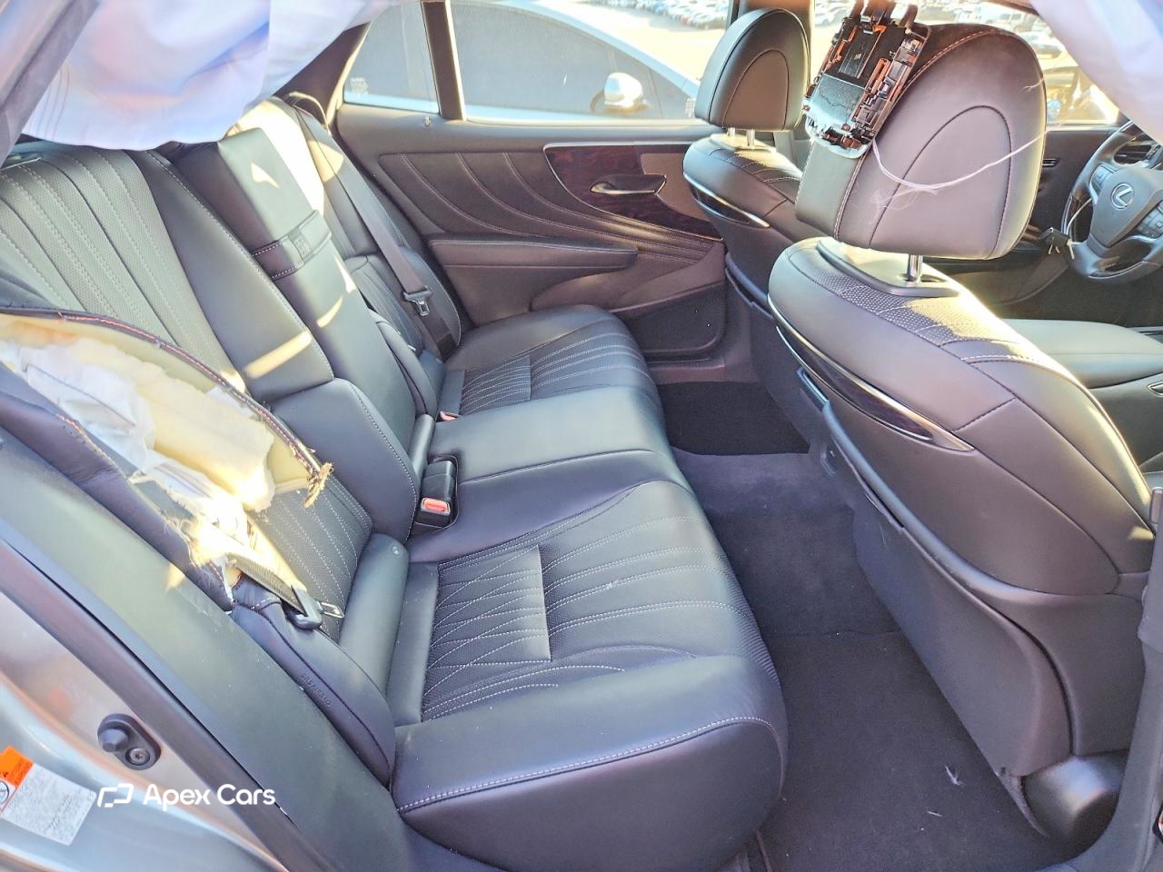 Lexus LS 2022