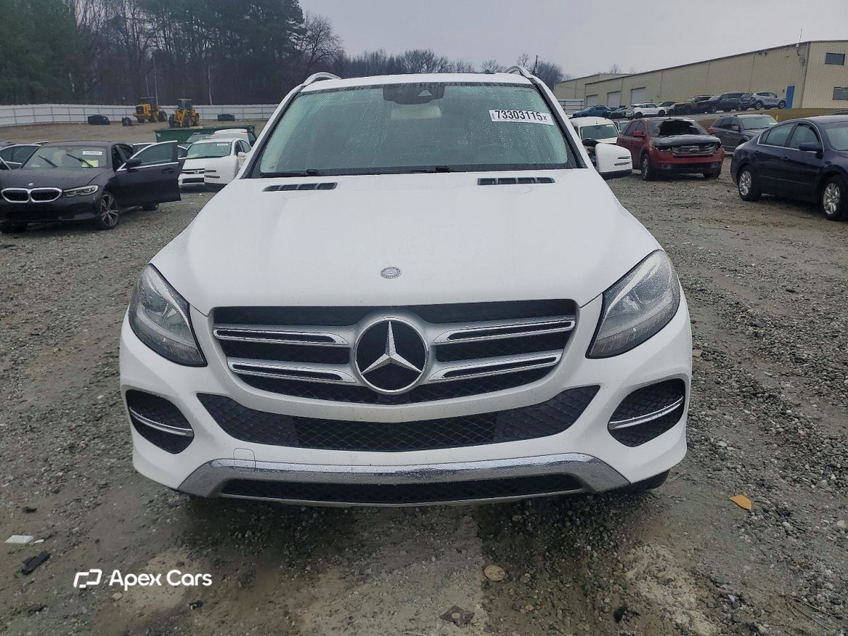 Mercedes-Benz GLE 2016