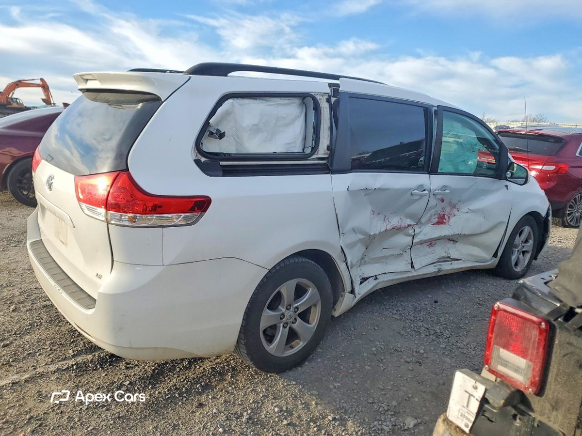 Toyota Sienna 2012