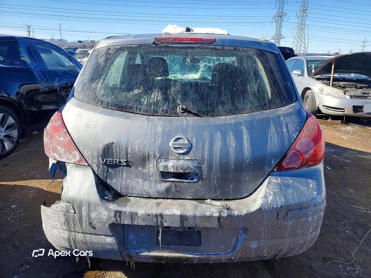 Nissan Versa 2012