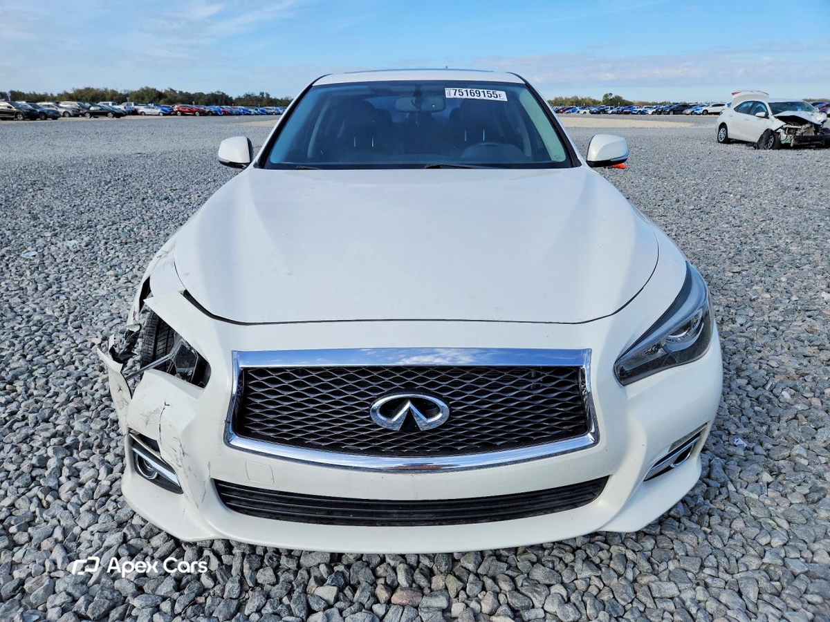 Infiniti Q50 2014