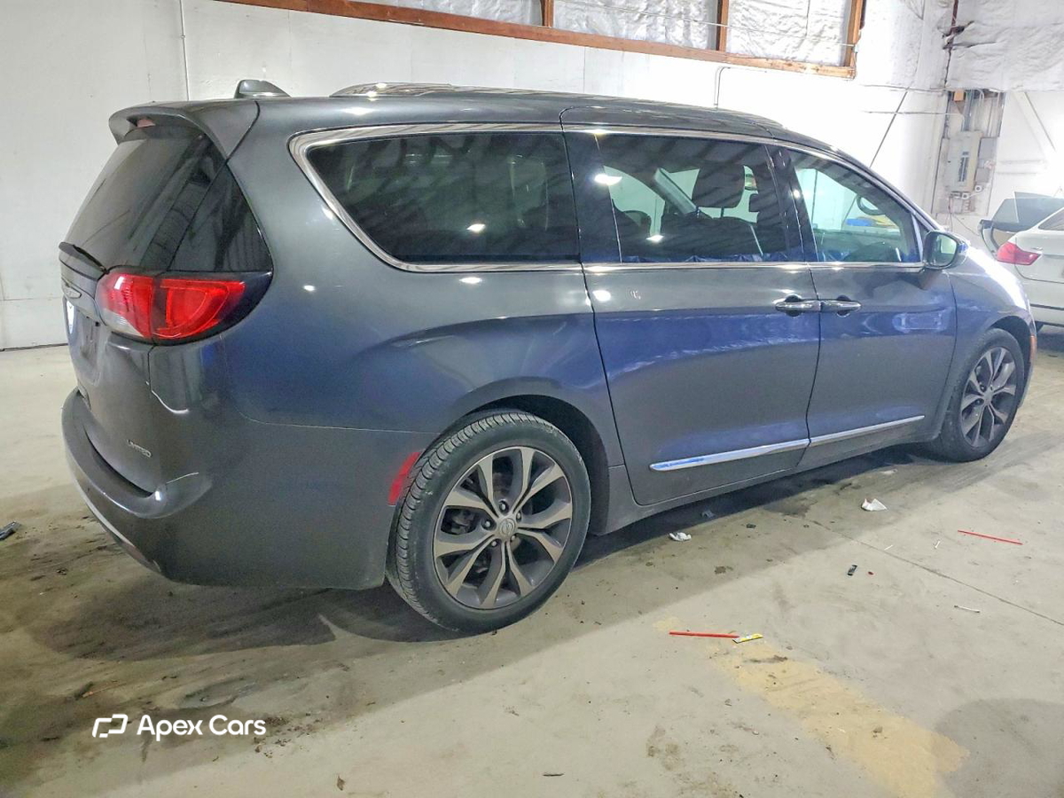 Chrysler Pacifica 2017