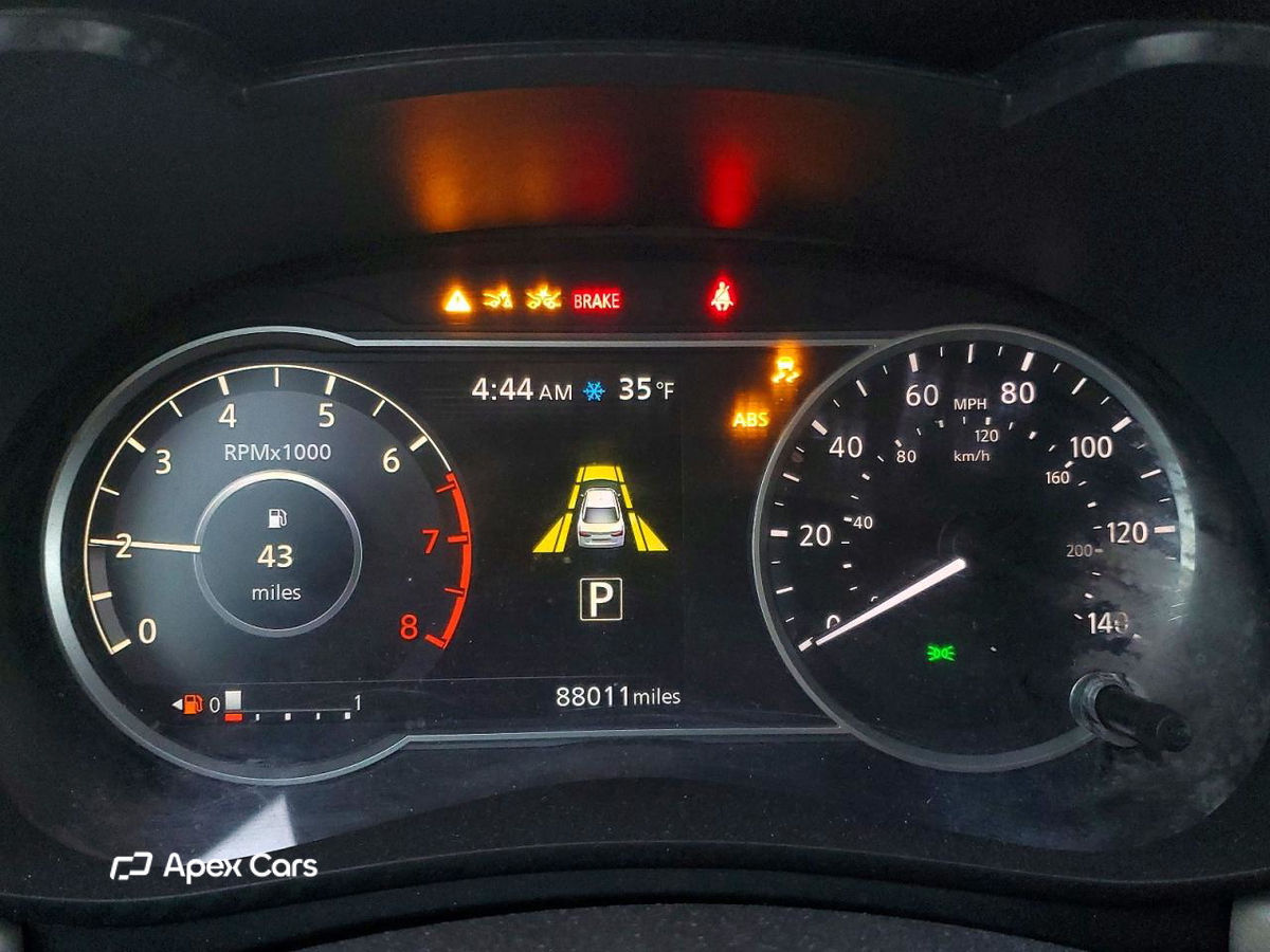 Nissan Versa 2021