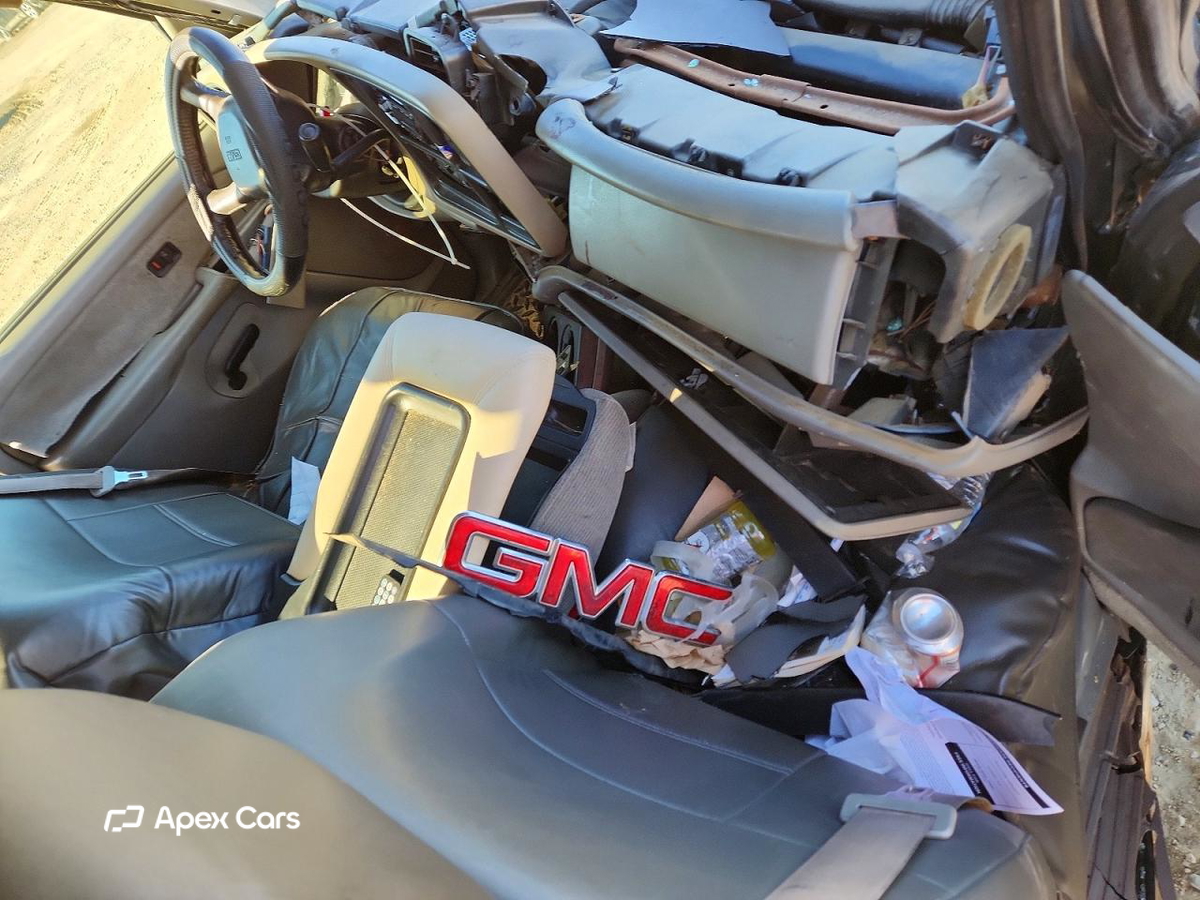 GMC  2000