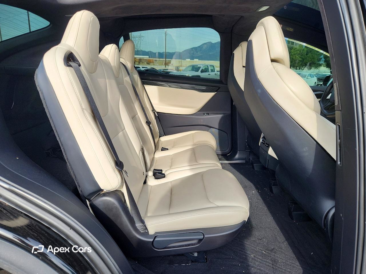 Tesla Model X 2019