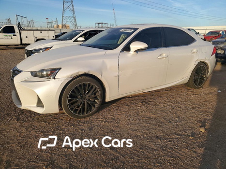Lexus IS 2017 - Image 1 of 12