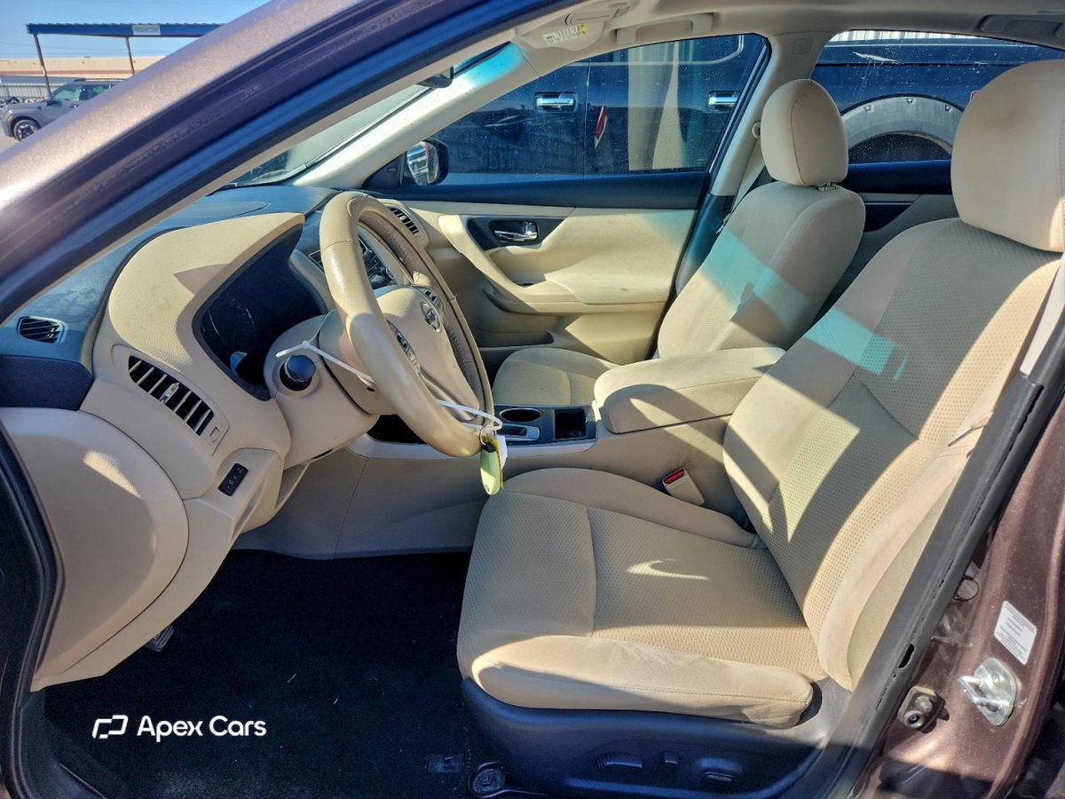 Nissan Altima 2015