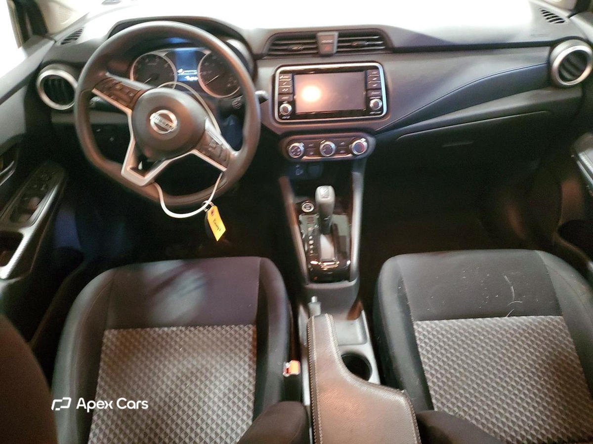 Nissan Versa 2021