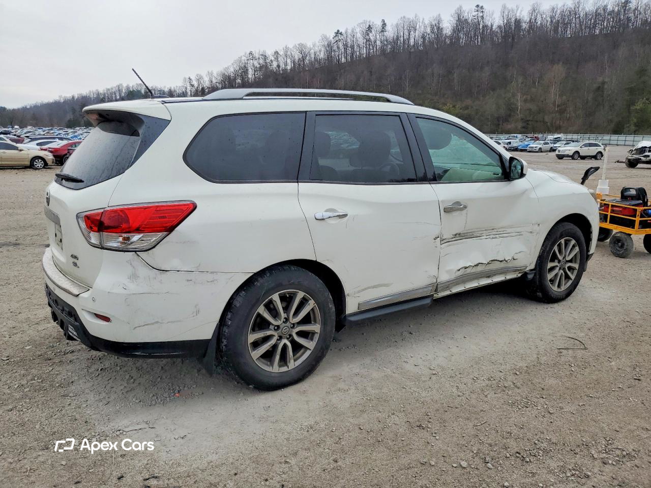 Nissan Pathfinder 2014