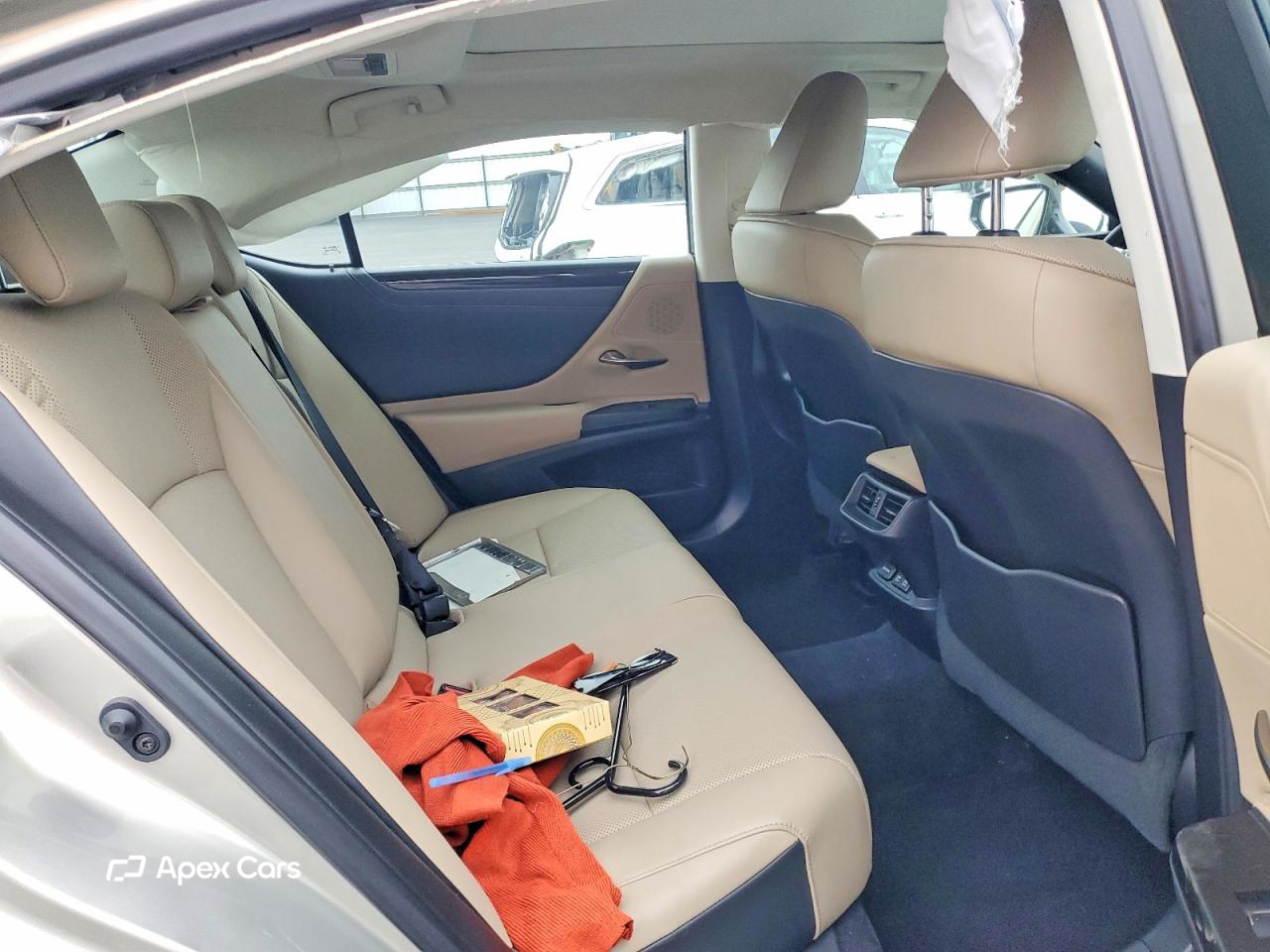 Lexus ES 2021