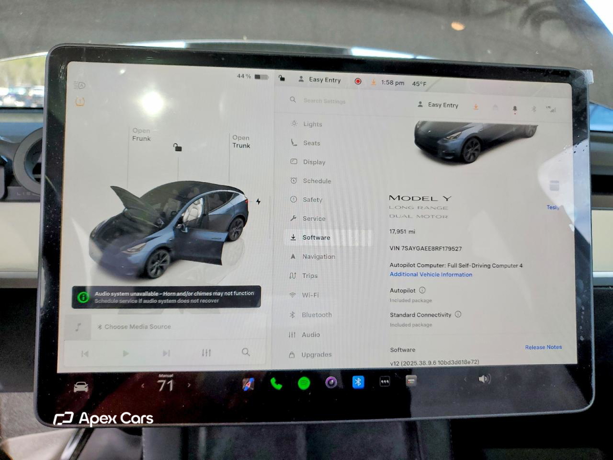 Tesla Model Y 2024