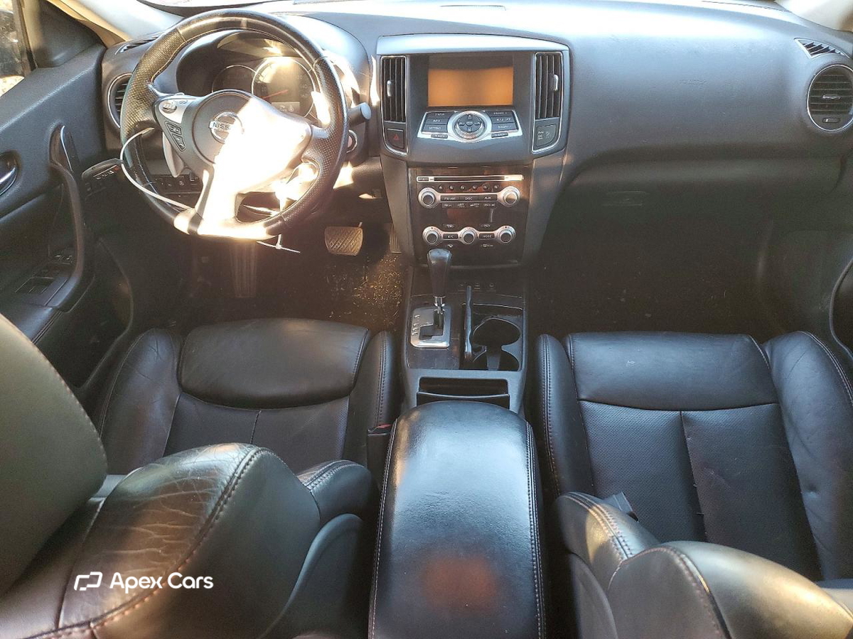 Nissan Maxima 2012