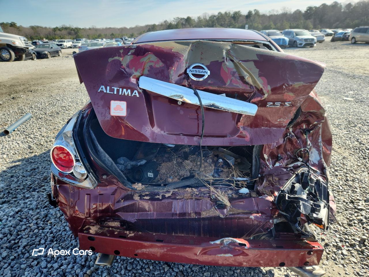 Nissan Altima 2011