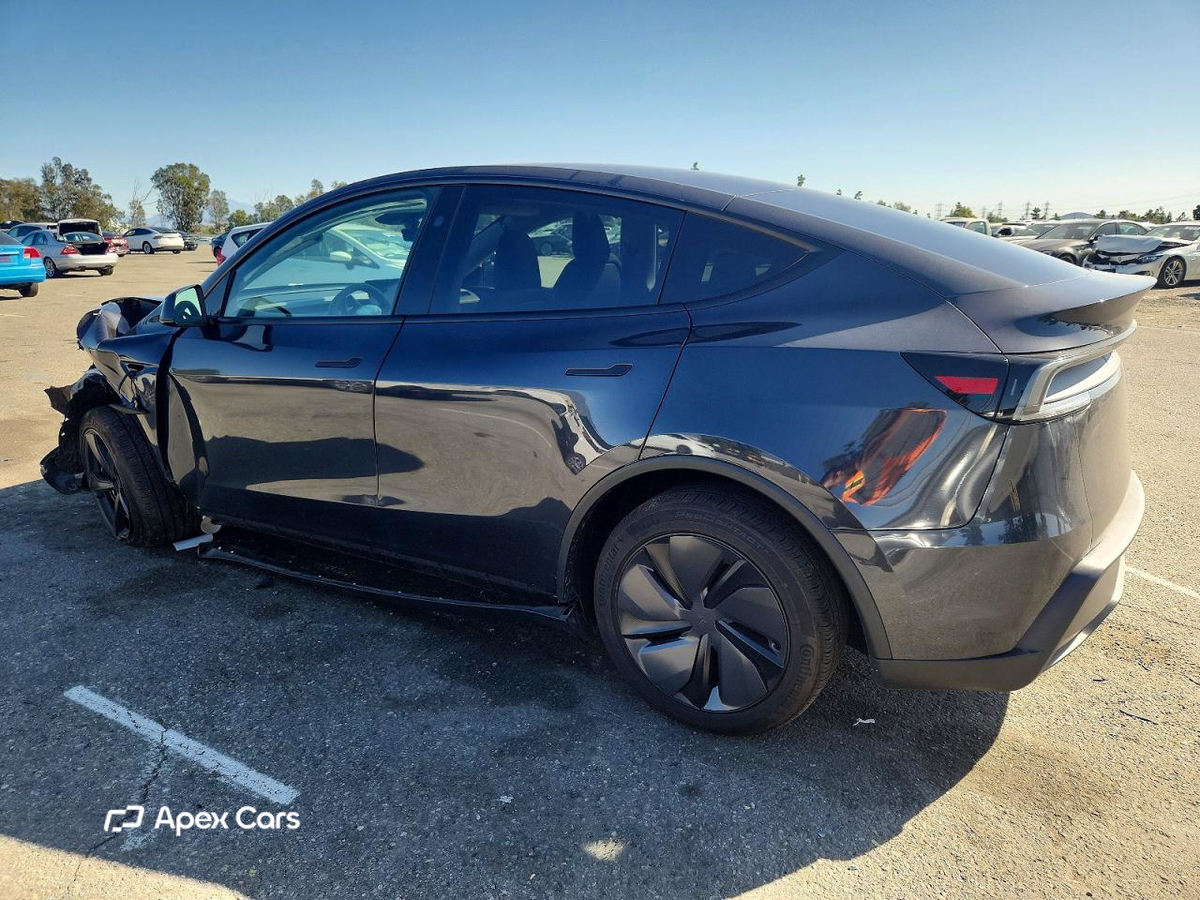 Tesla Model Y 2026