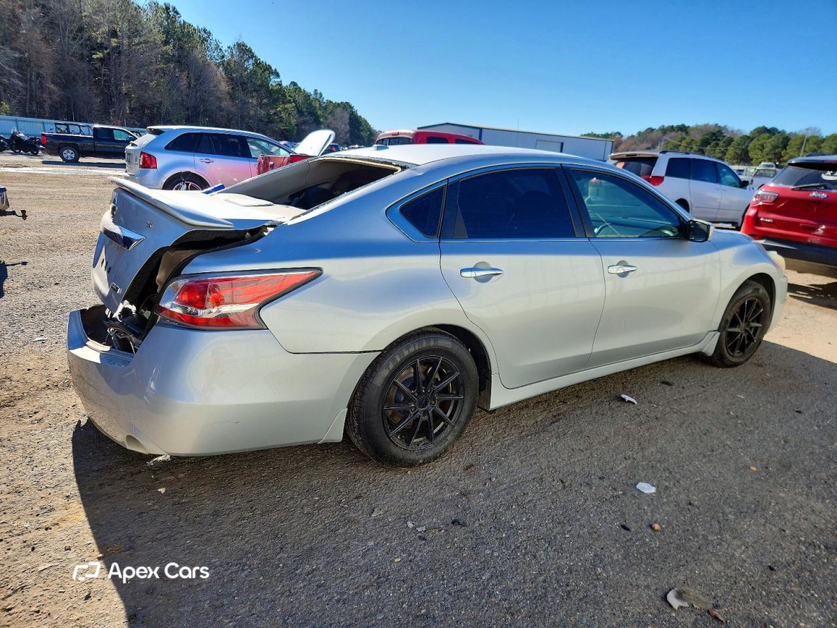 Nissan Altima 2015
