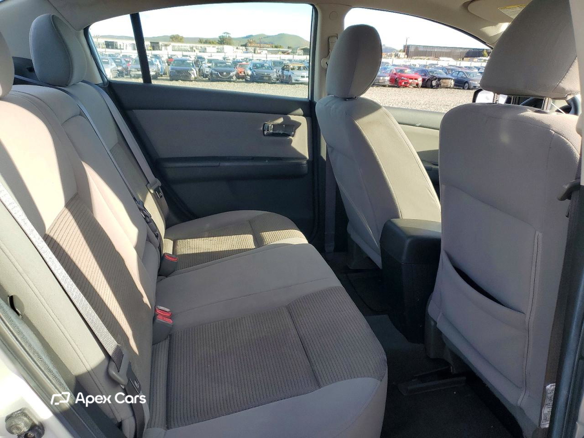 Nissan Sentra 2012