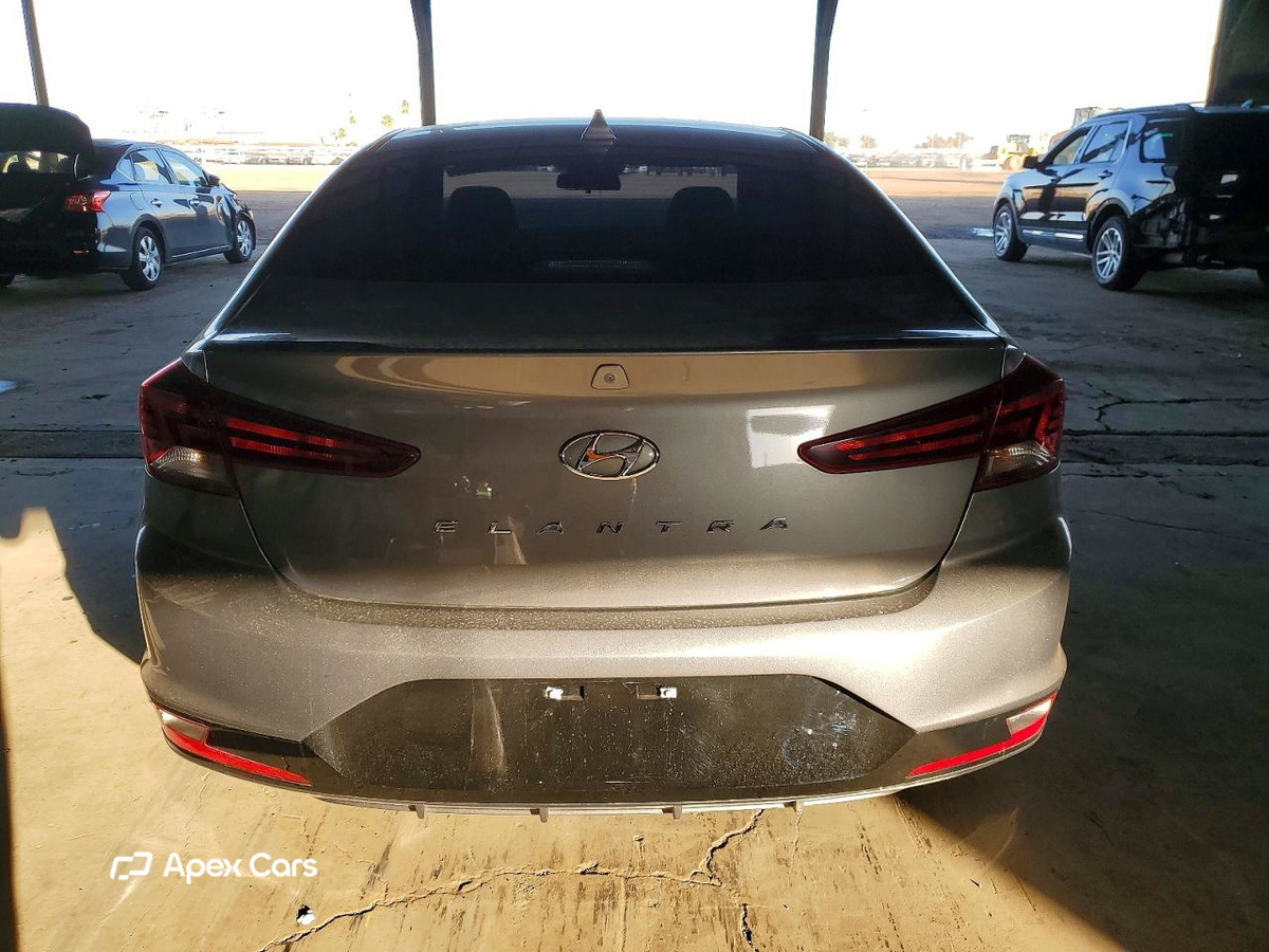 Hyundai Elantra 2019