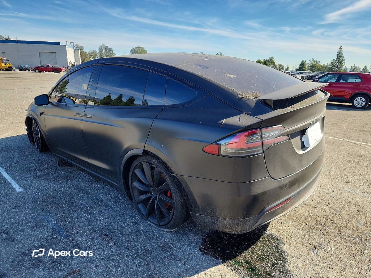 Tesla Model X 2019