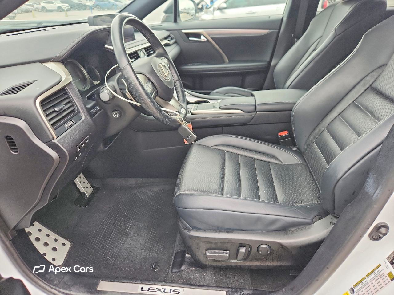 Lexus RX 2021