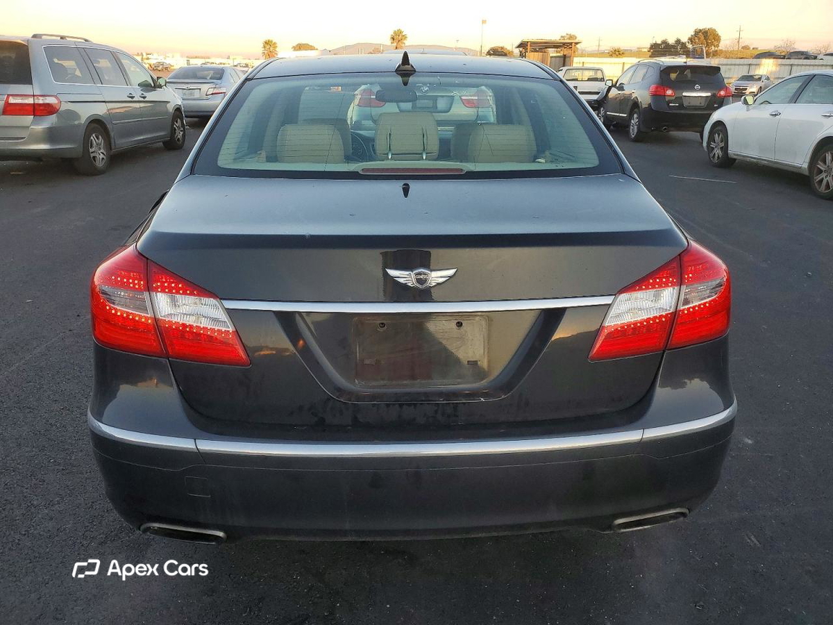 Hyundai Genesis 2014