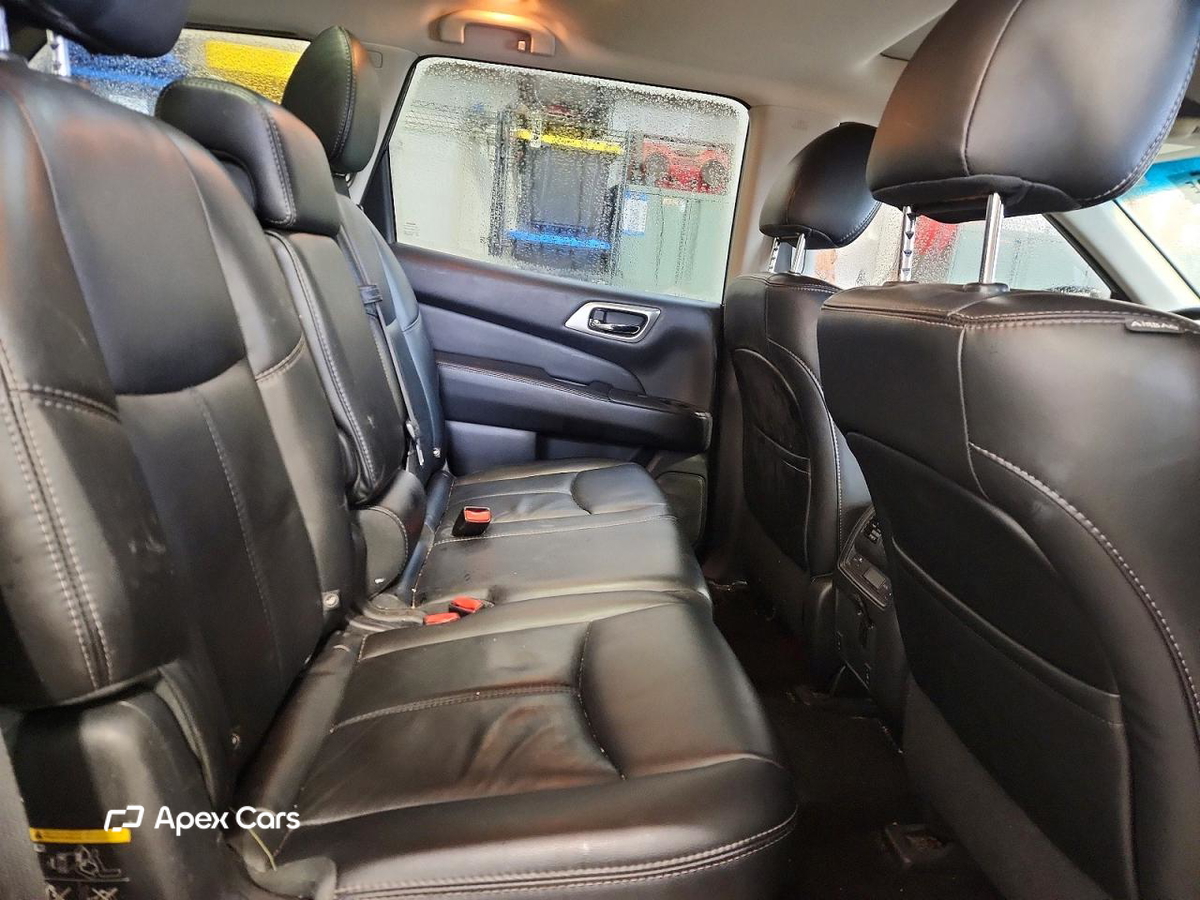 Nissan Pathfinder 2015