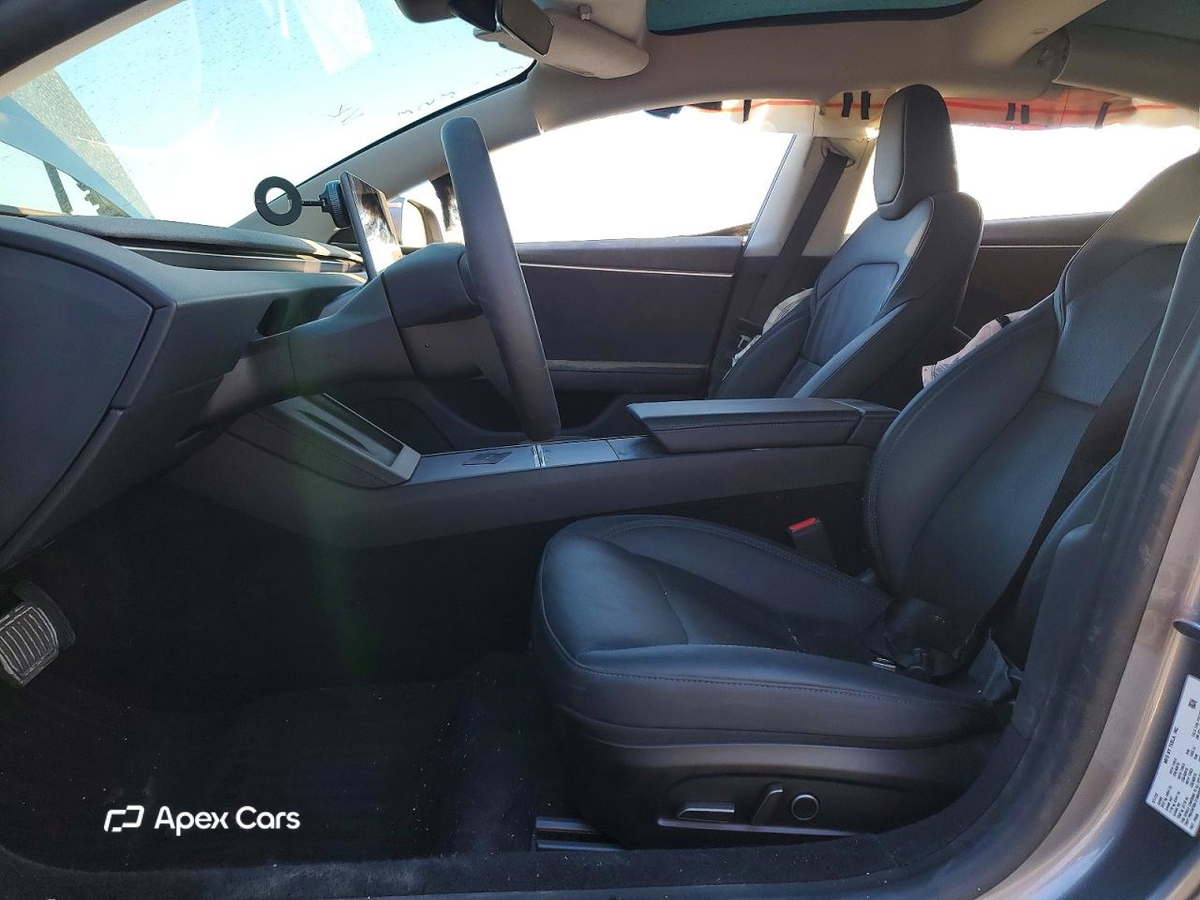 Tesla Model 3 2025