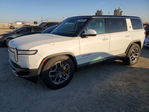 Rivian R1S 2023