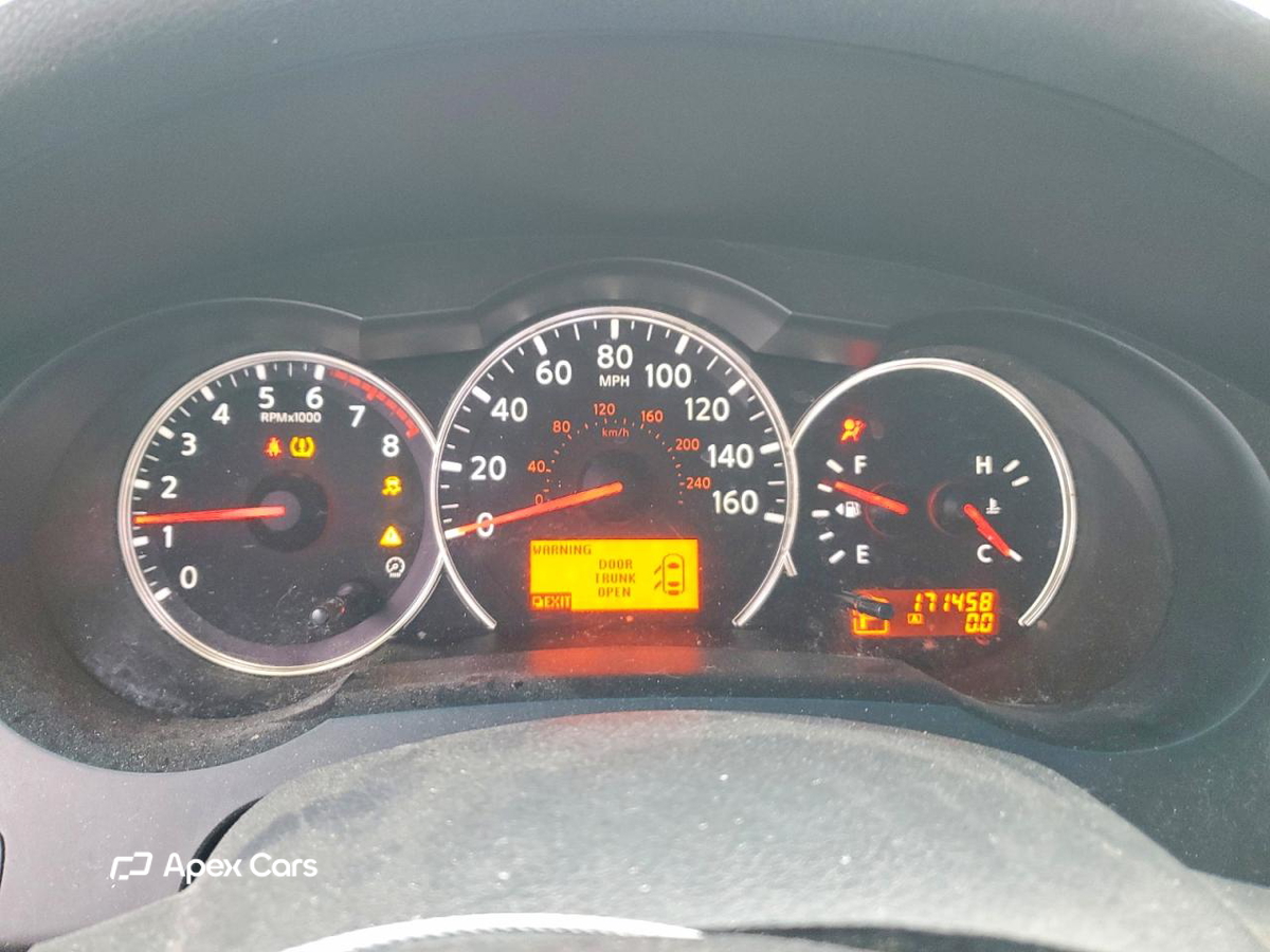 Nissan Altima 2011