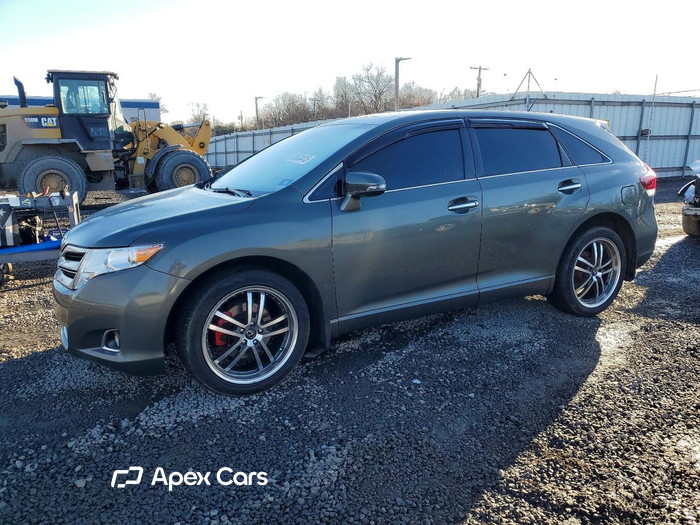 2013 Toyota Venza - Image 1 of 5