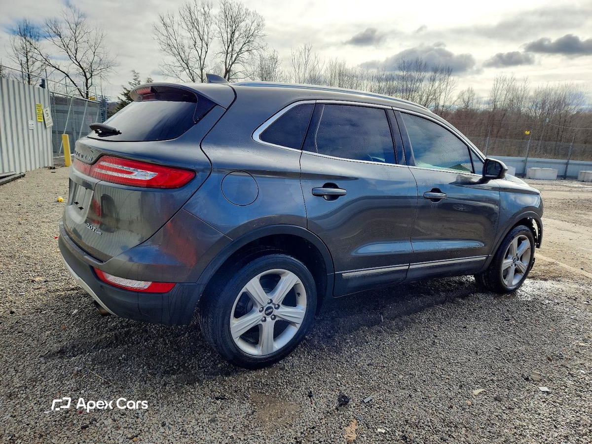 Lincoln MKC 2017
