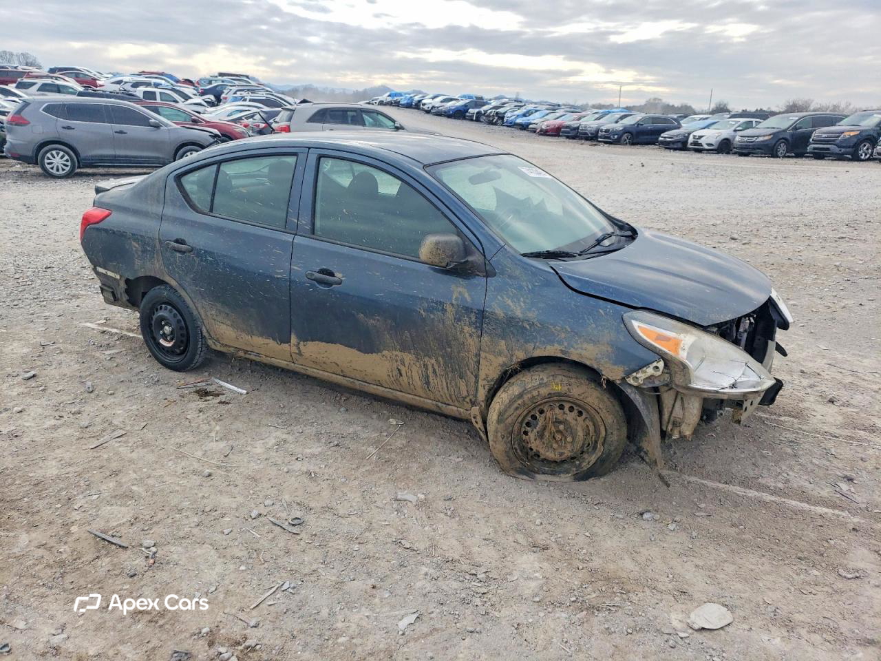 Nissan Versa 2015
